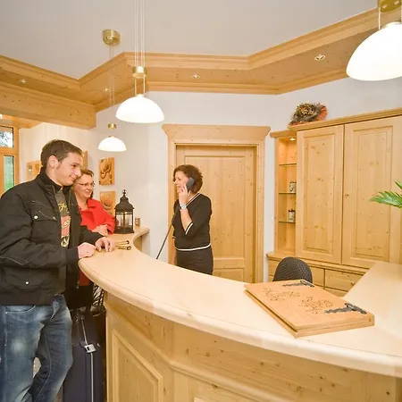 Hotel Wellness Kolchens Superior *** 3*